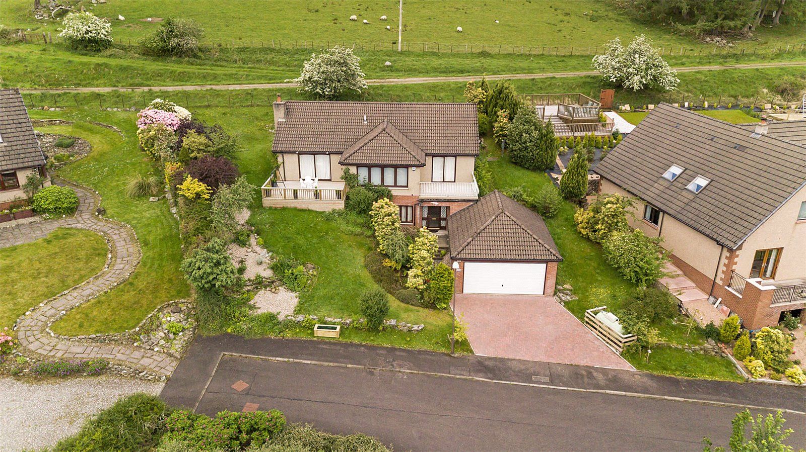 4 bed detached house for sale in Auchraw Brae, Lochearnhead FK19 Zoopla