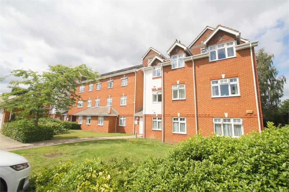 Silchester Court, London Road, Ashford TW15  