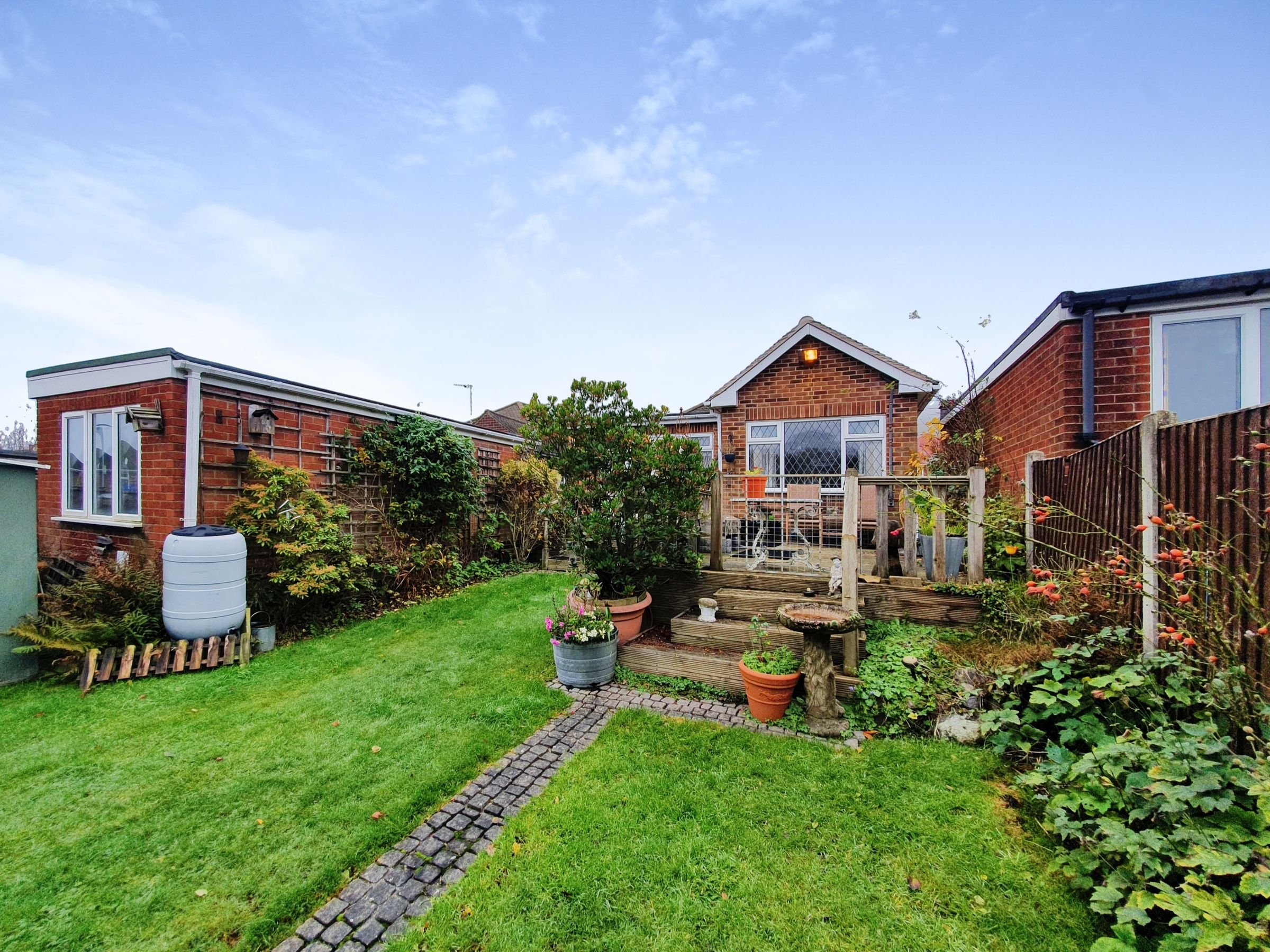 2 bed semidetached bungalow for sale in St. Bernards Road, Whitwick