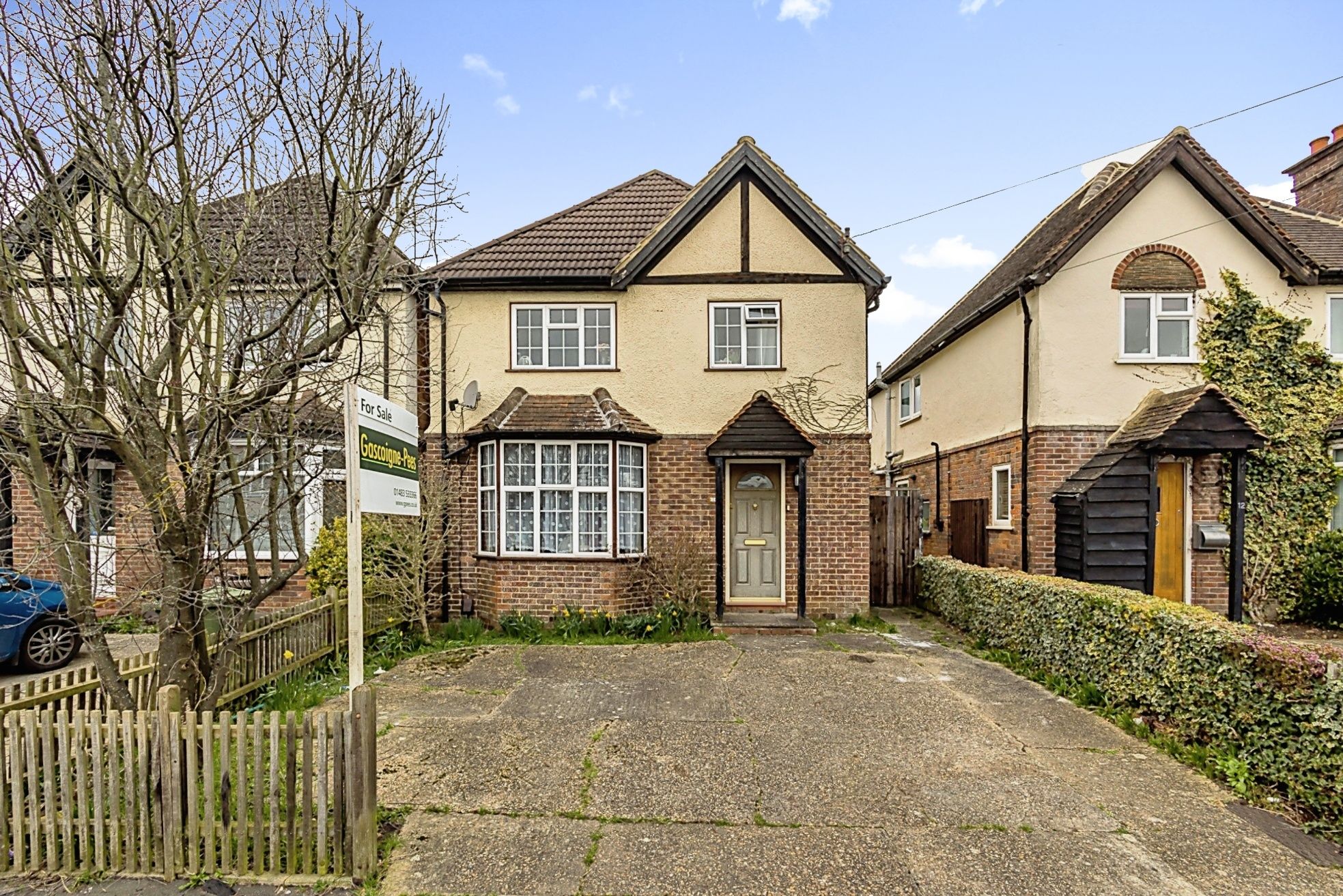 3 bed detached house for sale in Beckingham Road, Guildford, Surrey GU2