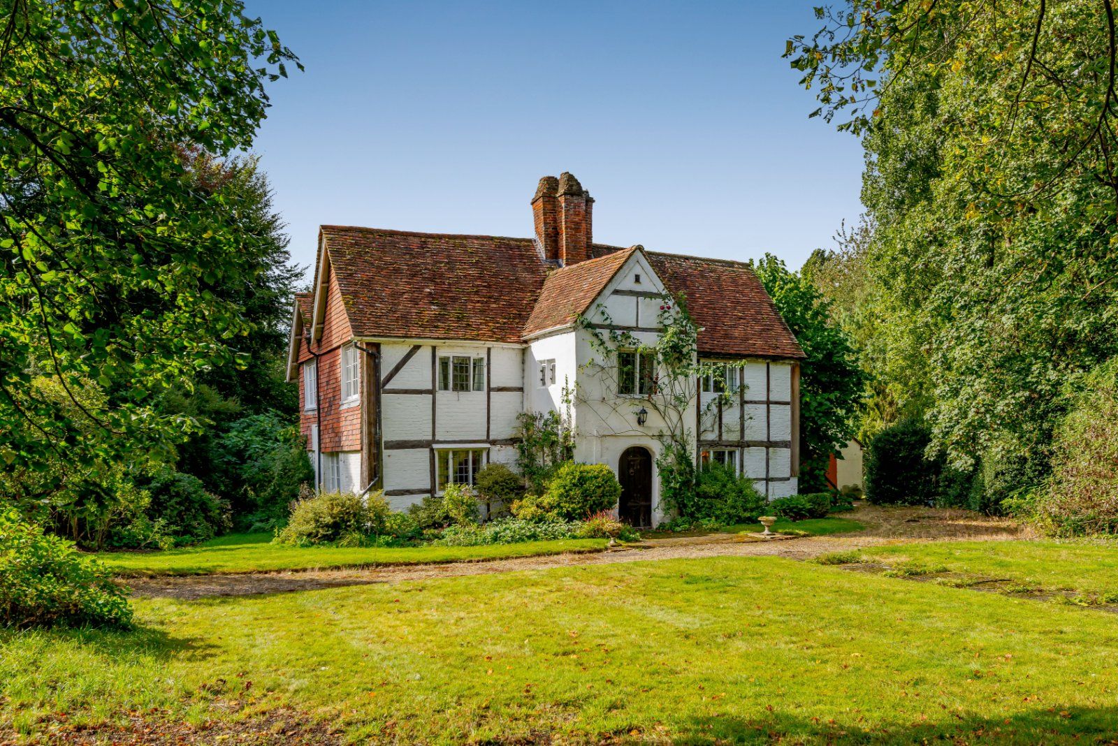 4 bed detached house for sale in Monteagle Lane, Yateley, Hampshire