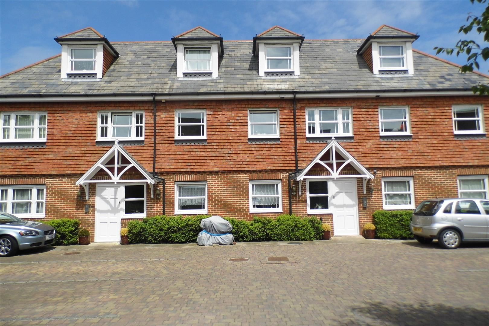 2 bed flat to rent in Framfield Road, Uckfield TN22 Zoopla