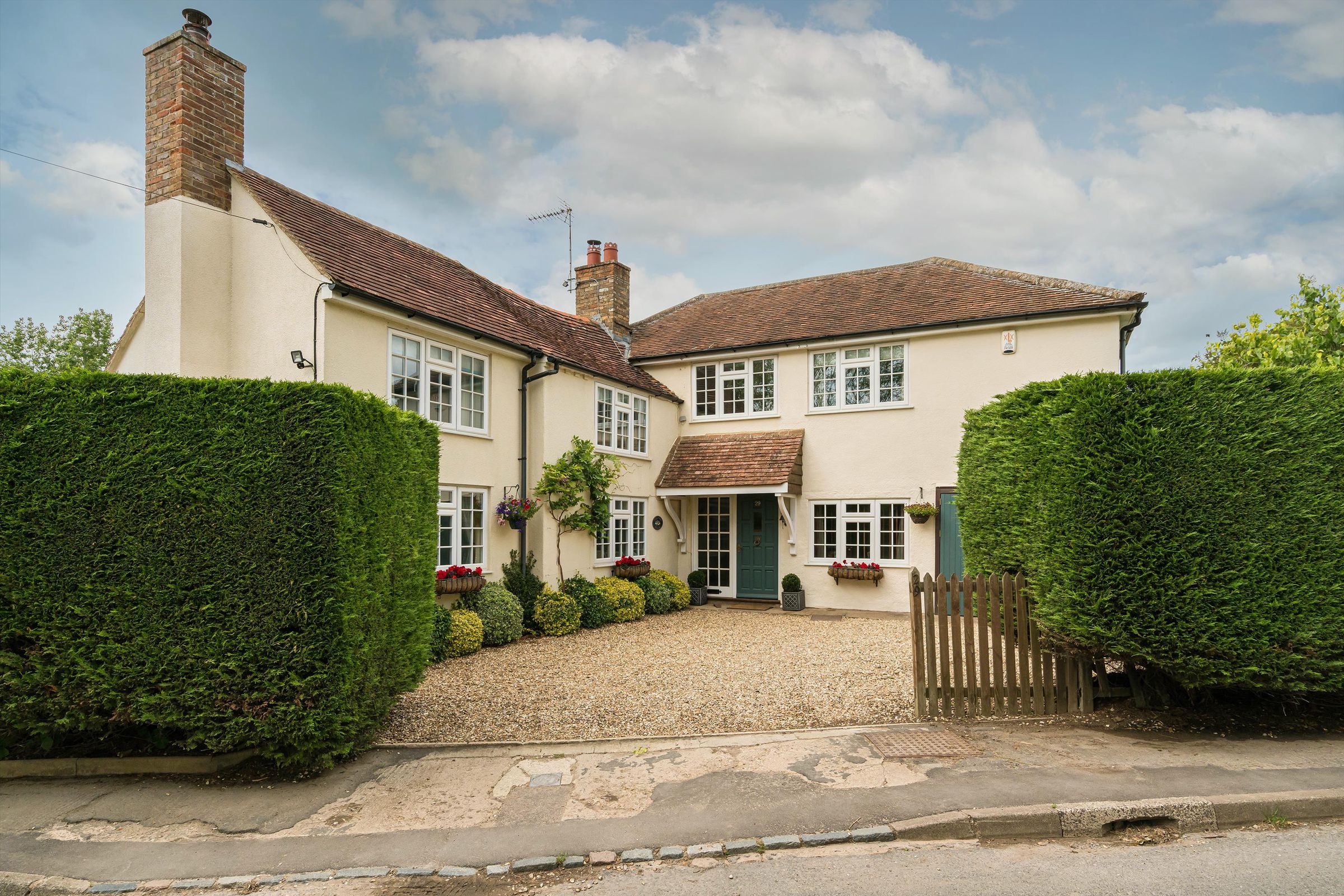 4 bed detached house for sale in Brill Road, Oakley, Aylesbury HP18