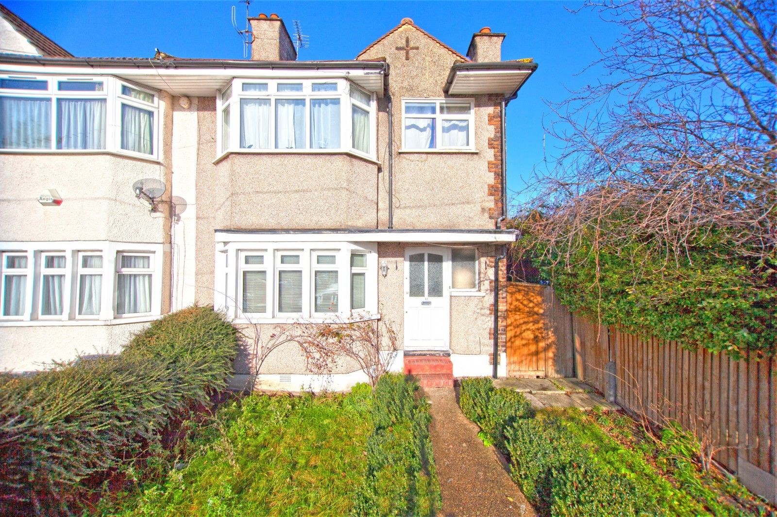 The Crest, Hendon NW4  