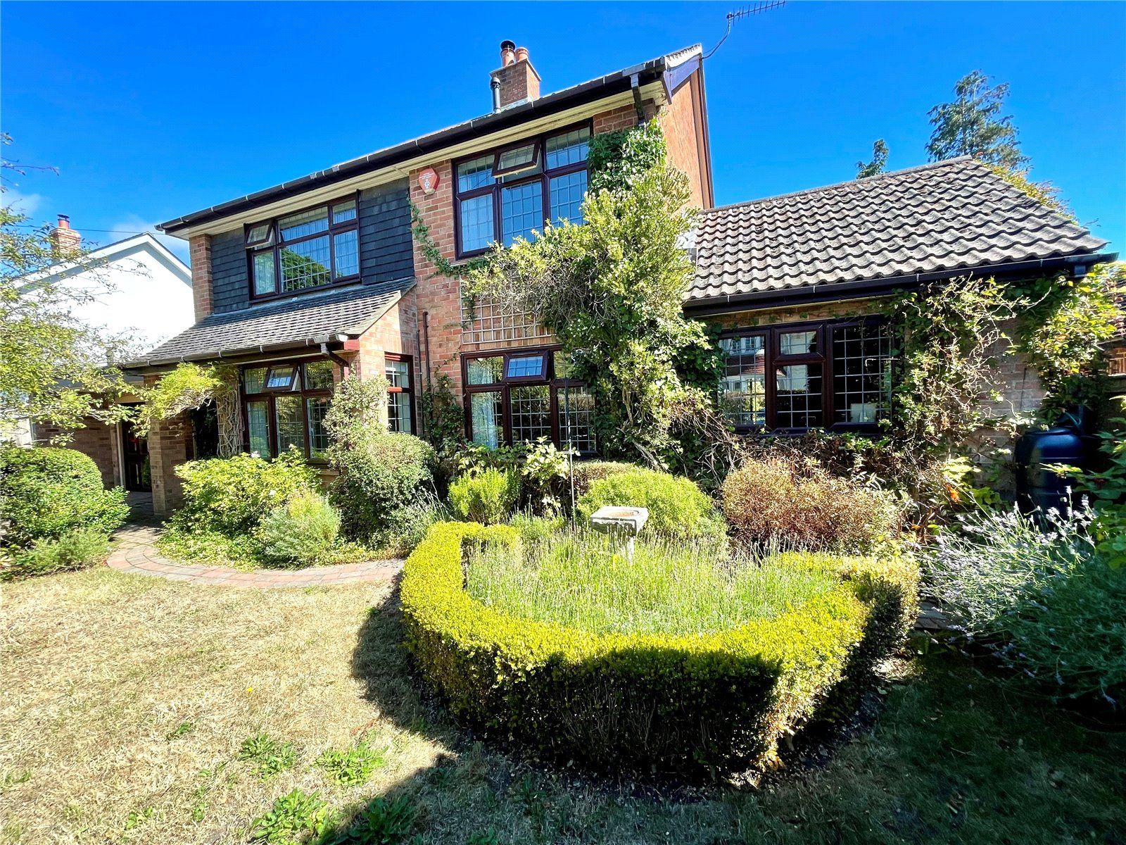 3 bed detached house for sale in Broad Lane, Lymington, Hampshire SO41