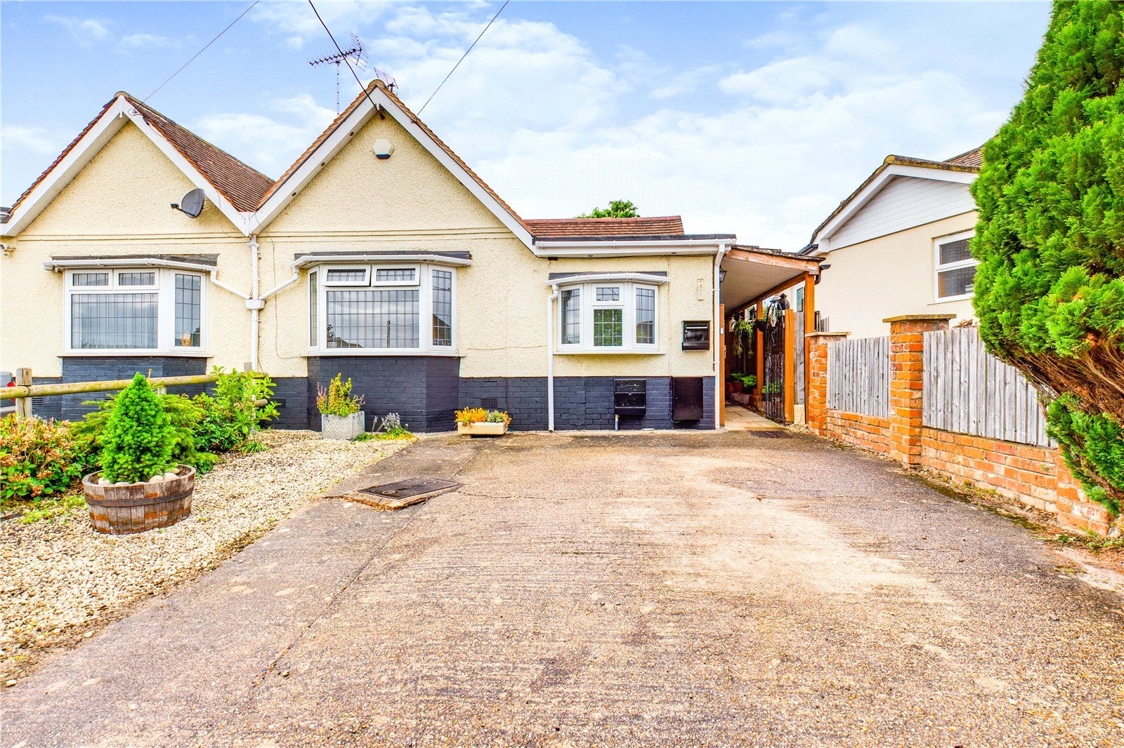 2 bed bungalow for sale in Oatlands Road, Shinfield, Reading RG2 Zoopla