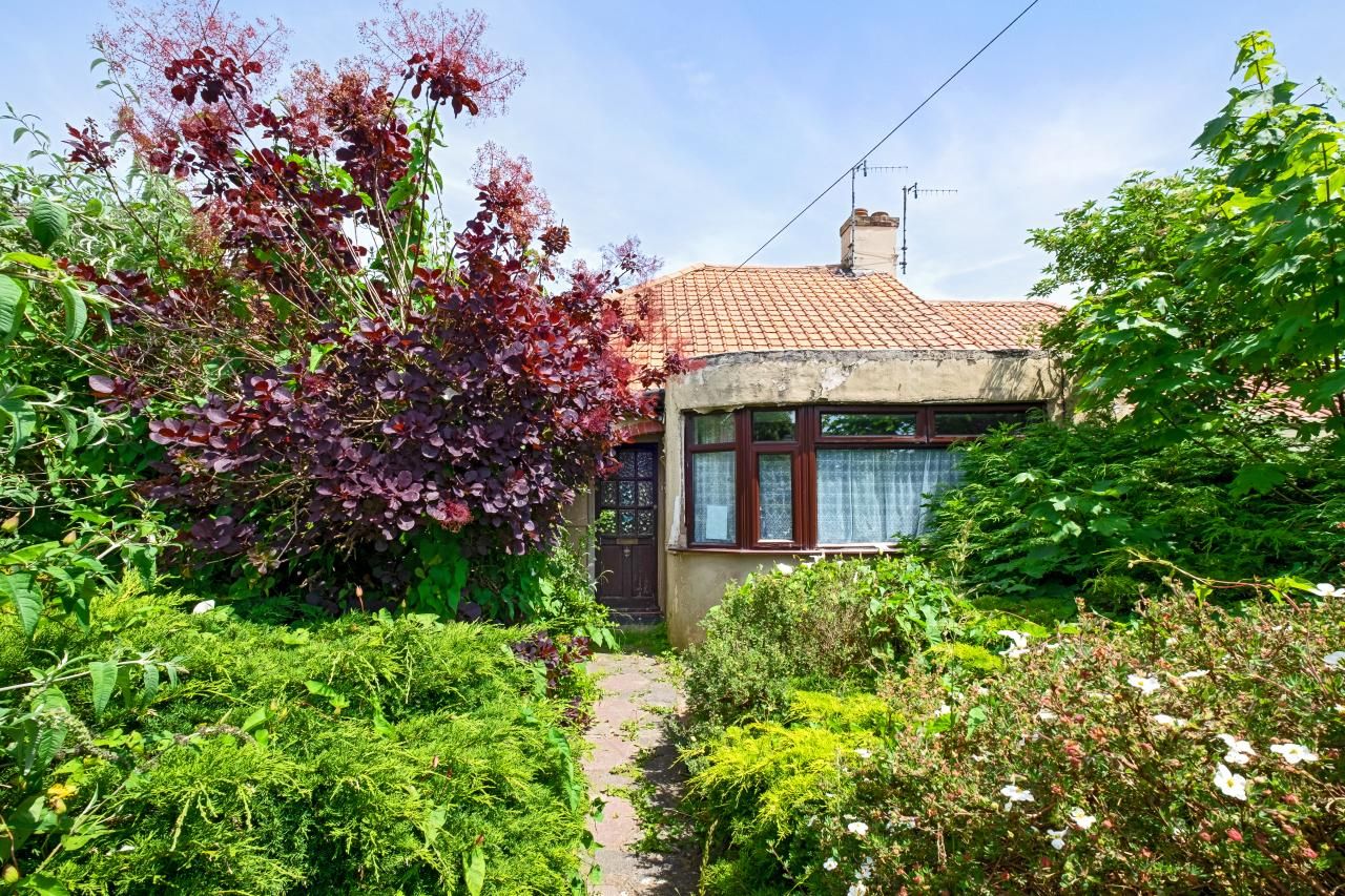 2 bed bungalow for sale in Thornhill Avenue, Brighton BN1 Zoopla