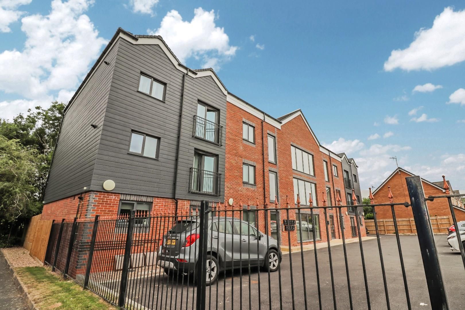 2 bed flat for sale in Steam House, Kingswood Road, Nuneaton CV10 Zoopla