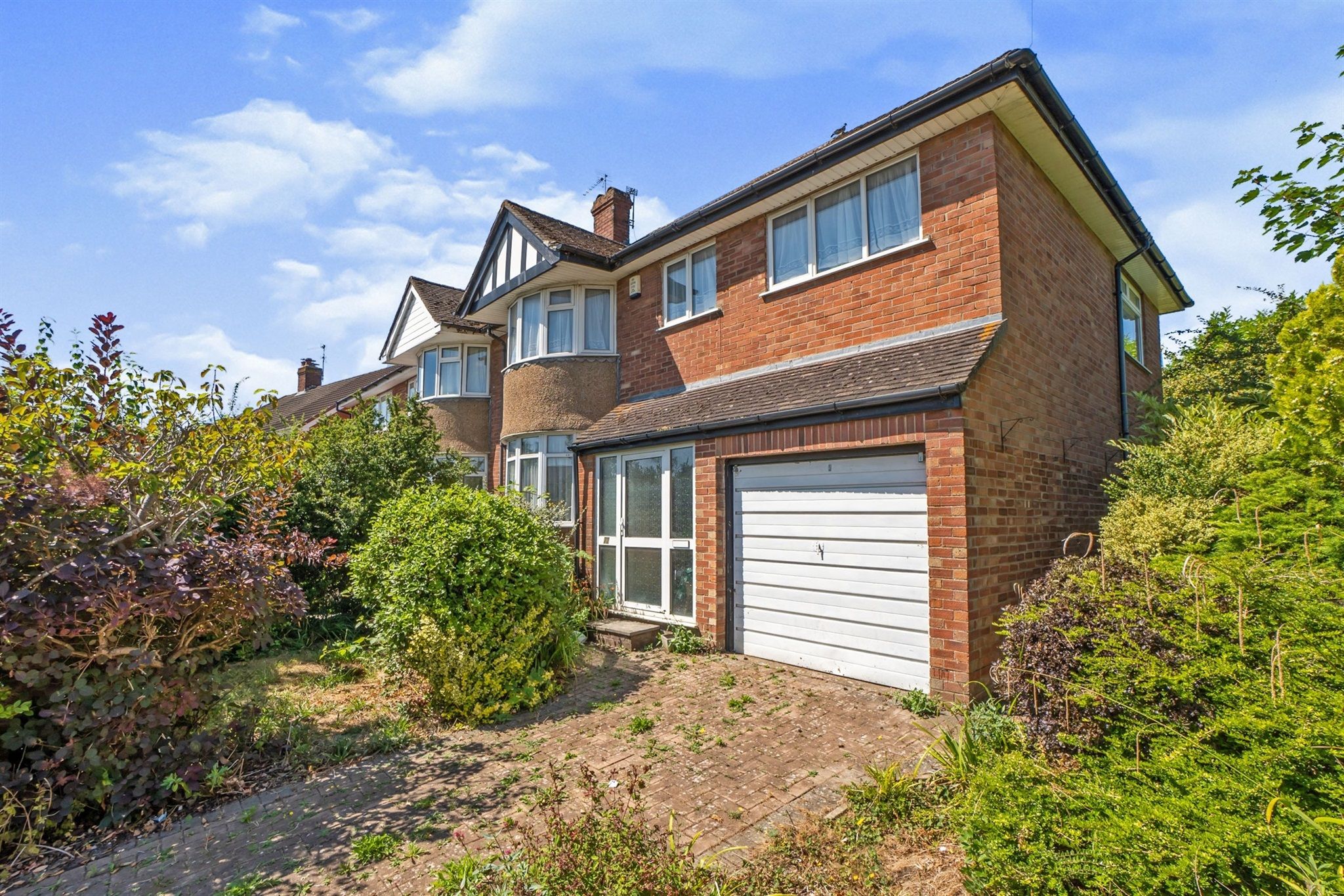 4 bed semidetached house for sale in Chandag Road, Keynsham, Bristol