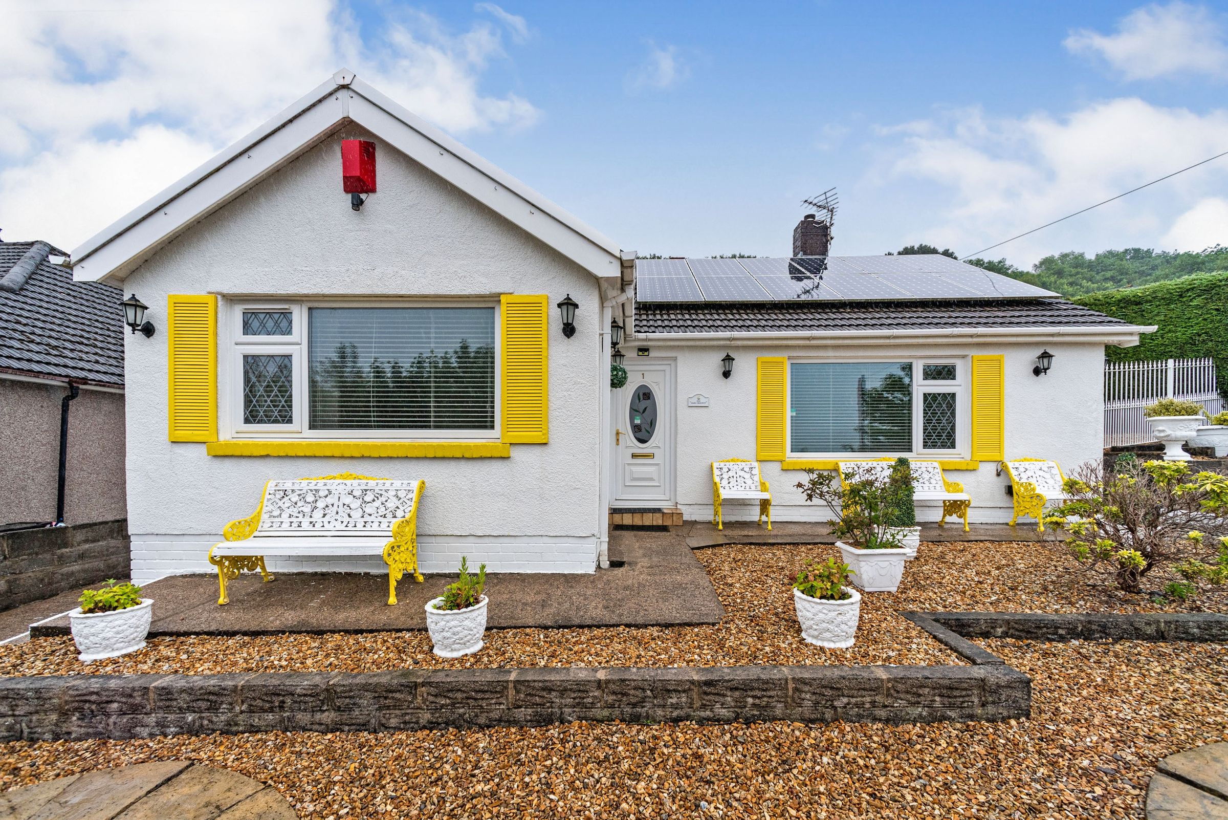 3 bed bungalow for sale in Park Crescent, Lonlas, Skewen SA10 Zoopla