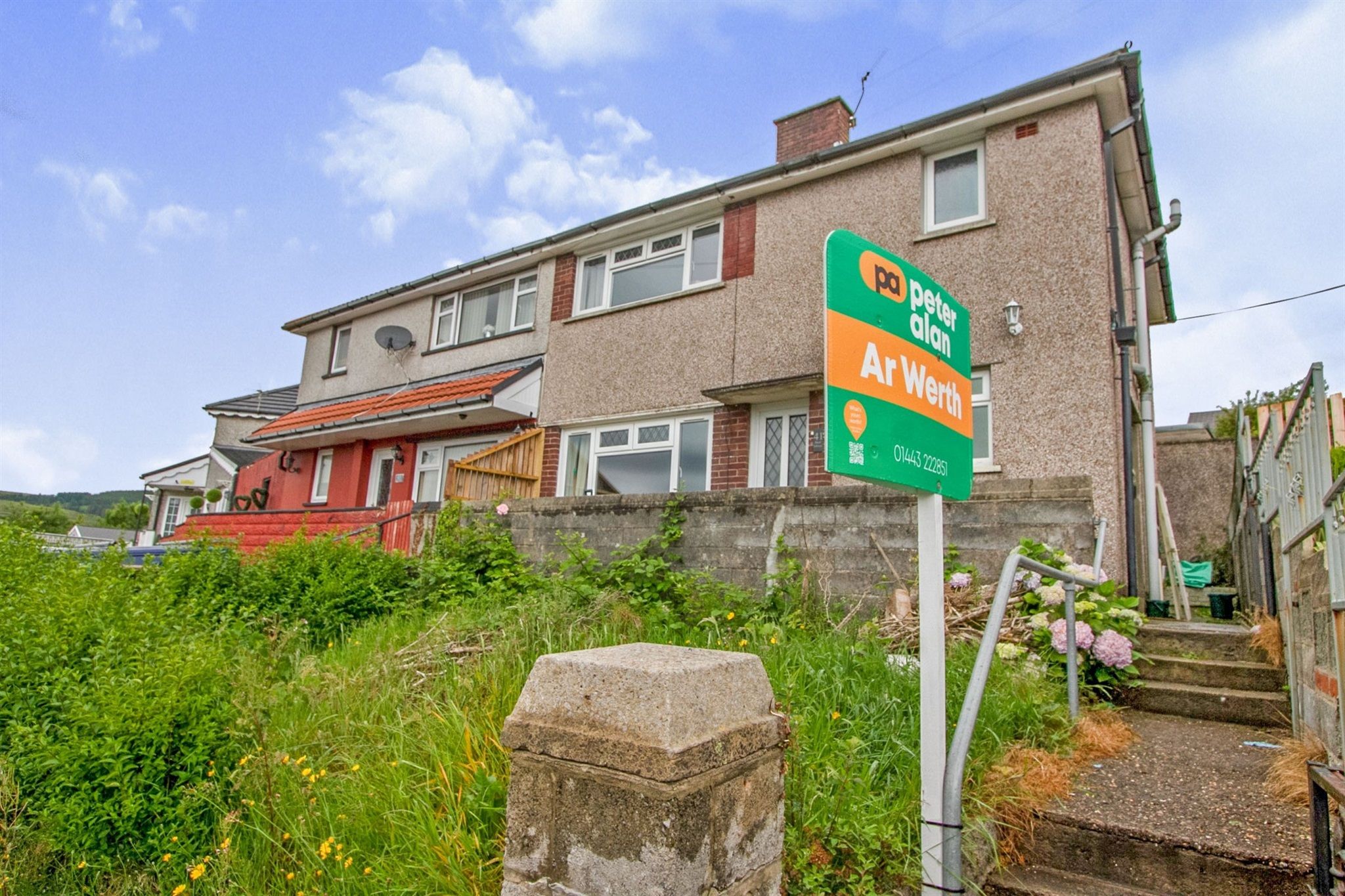 3 bed semidetached house for sale in Heol Islwyn, Tonyrefail, Porth