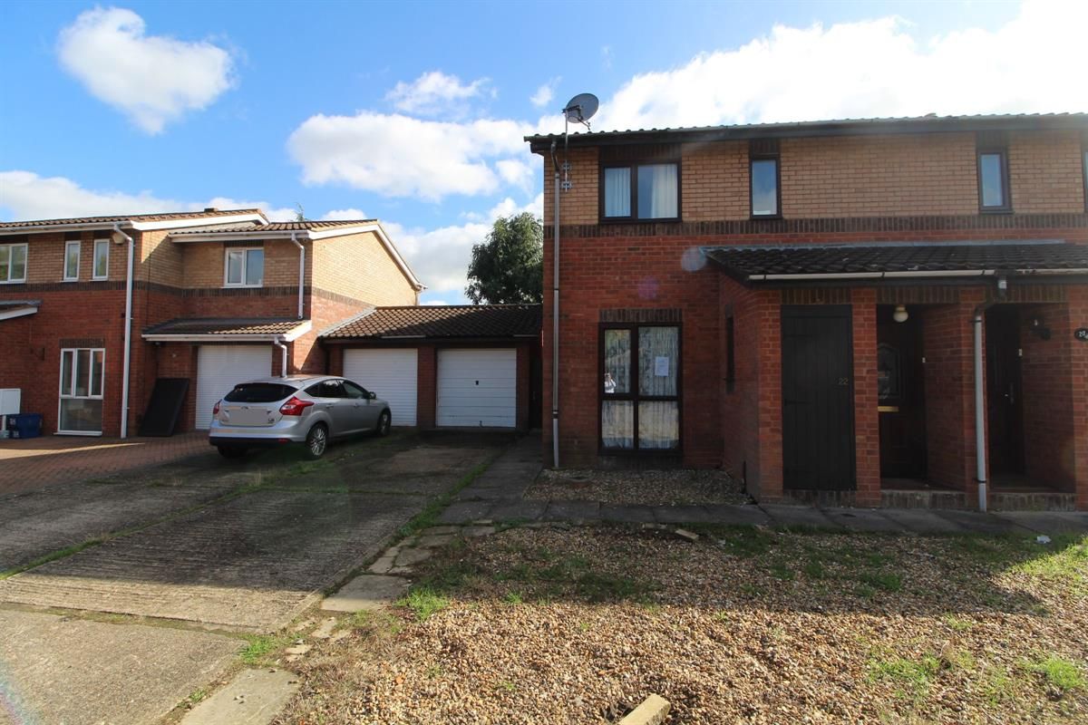 3 bed semidetached house for sale in Tadmarton, Downhead Park, Milton