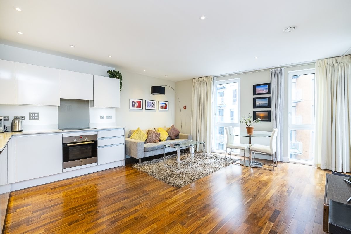 2 bed flat to rent in Norman Road, London SE10 Zoopla