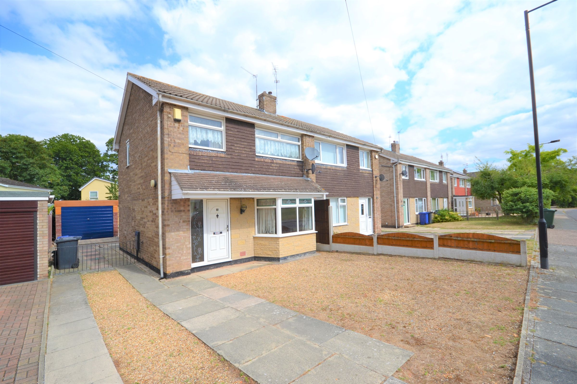 3 bed semidetached house for sale in Tutbury Gardens, Cantley