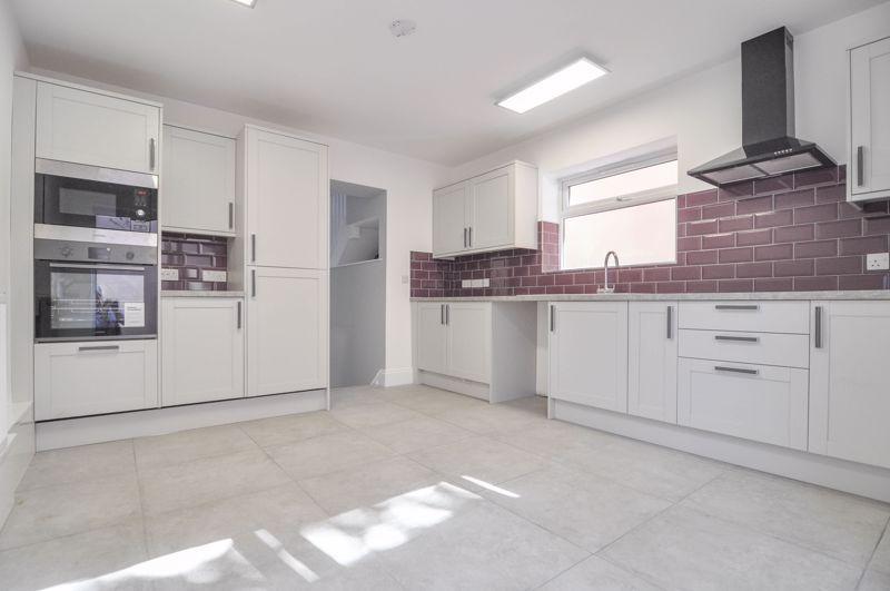 Cheltenham Road, Montpellier, Bristol BS6  