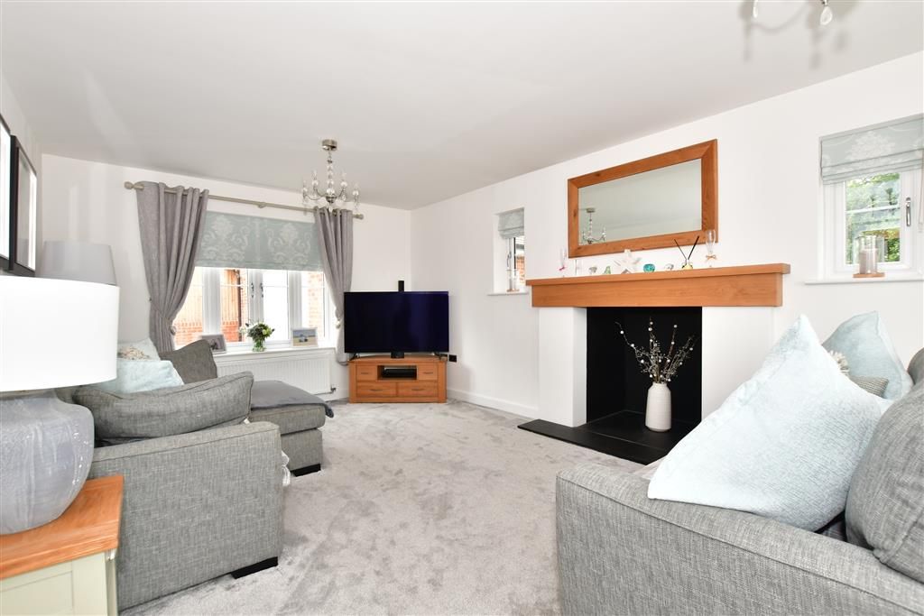 5 bed detached house for sale in Downs View Way, Chartham, Canterbury