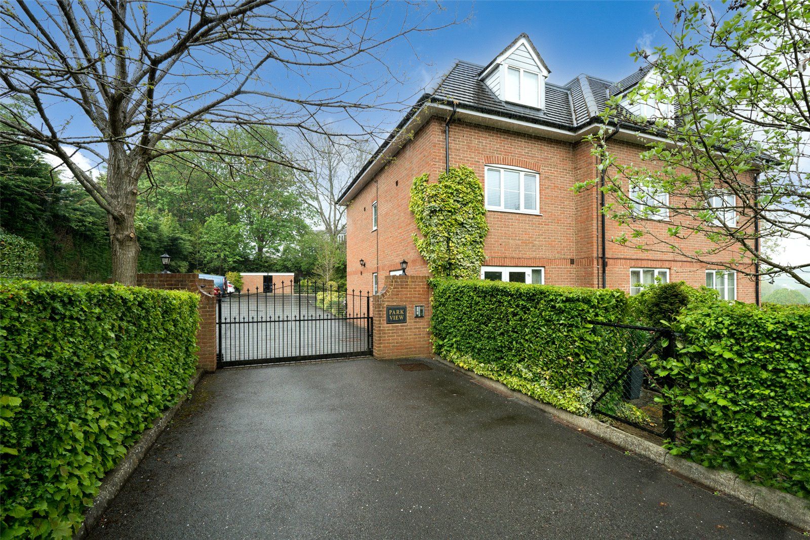 Park View, Gadebridge Lane, Hemel Hempstead, Hertfordshire HP1  