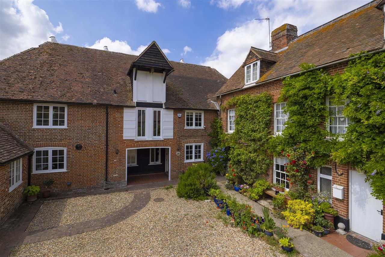 4 bed semidetached house for sale in Ickham Oast House, The Street