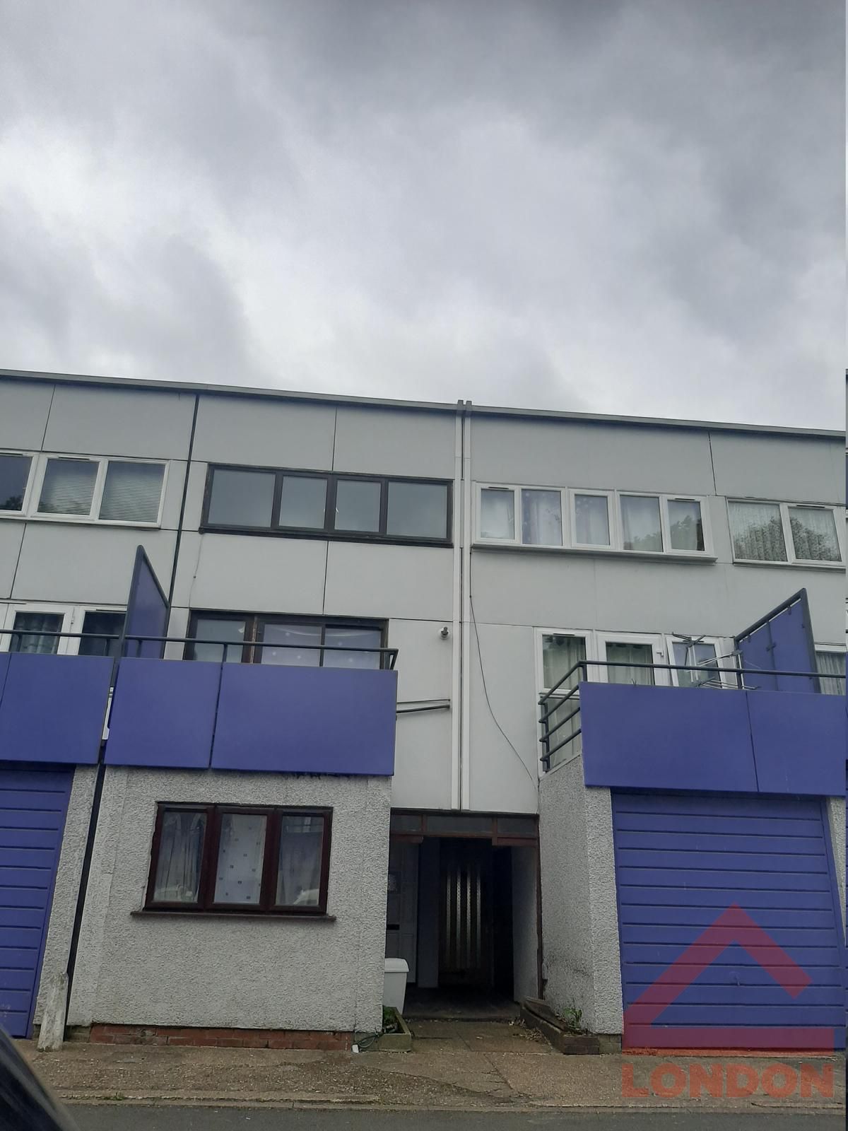 Studio to rent in Brecon Close, Mitcham CR4 Zoopla