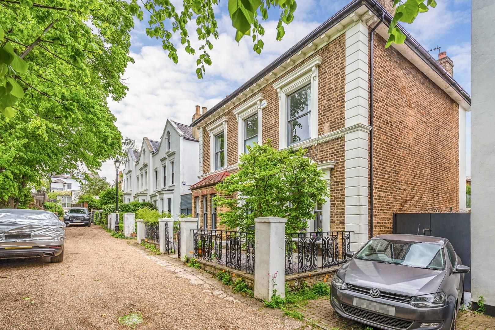 Palace Grove, London SE19  