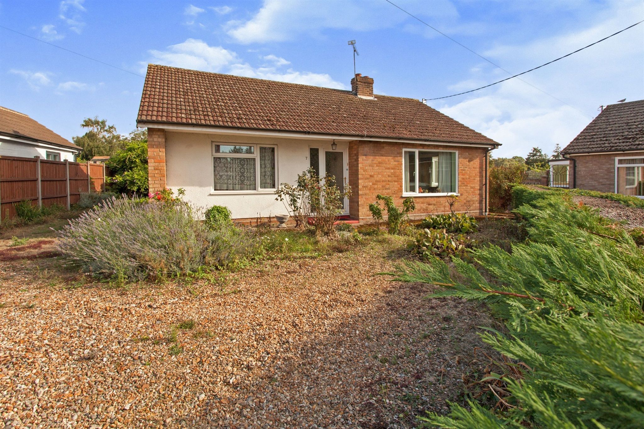 3 bed detached bungalow for sale in Ladys Row, Lenwade, Norwich NR9