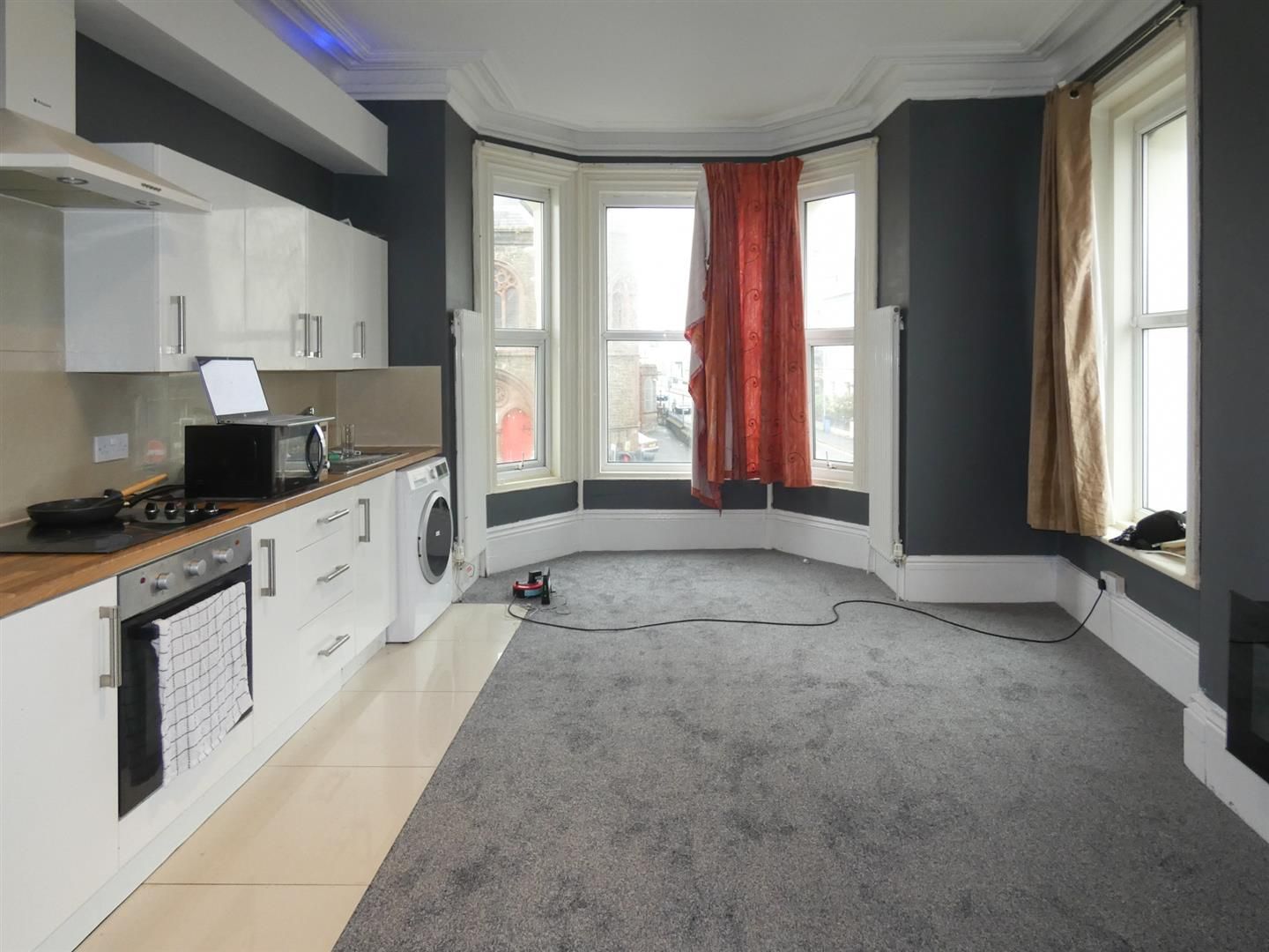 2 bed flat to rent in Bucks Road, Douglas, Isle Of Man IM1 Zoopla