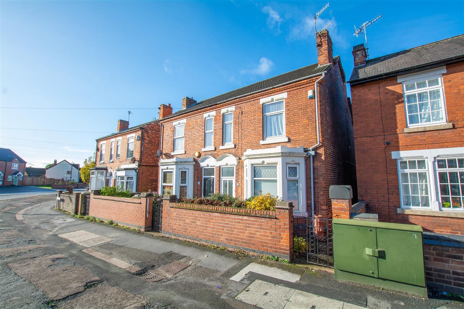 3 bed semidetached house for sale in Pasture Road, Stapleford