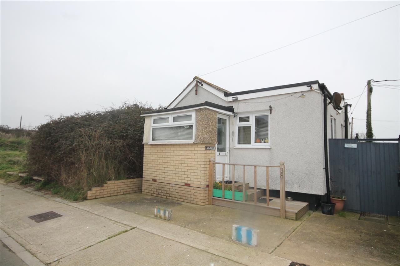2 bed bungalow for sale in Talbot Avenue, Jaywick, ClactonOnSea CO15