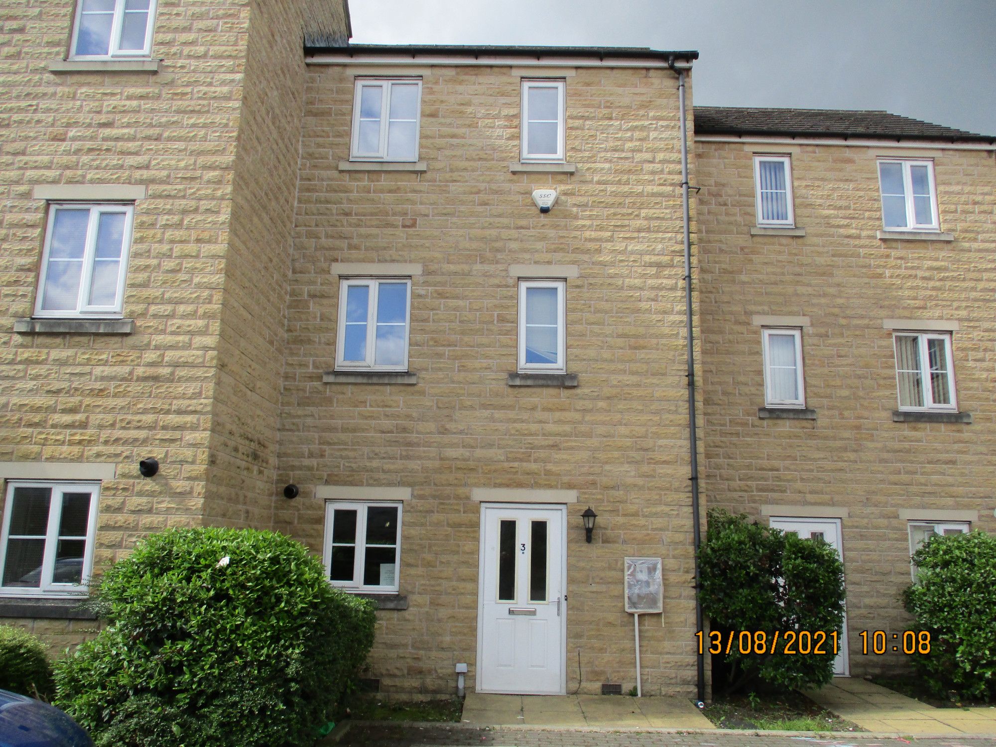 3 bed town house to rent in Brackenhill Mews, Bradford, West Yorkshire