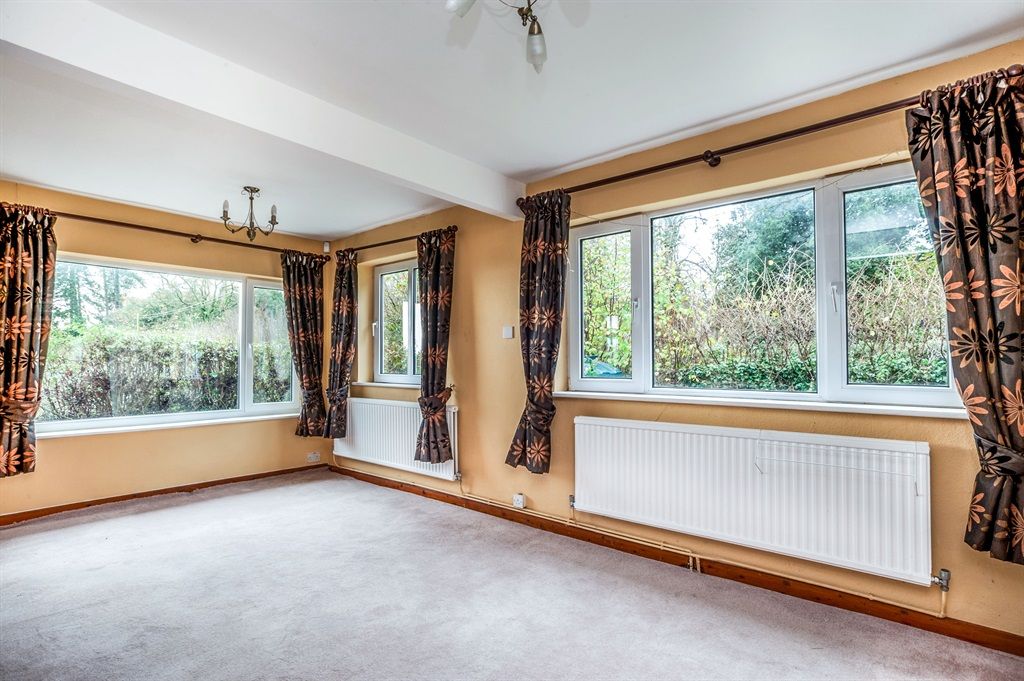 5 bed detached bungalow for sale in Chivery, Tring HP23 Zoopla