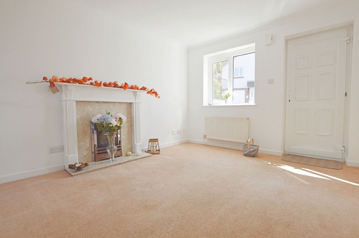 3 bed detached house for sale in Haywain Close, Torquay TQ2 Zoopla