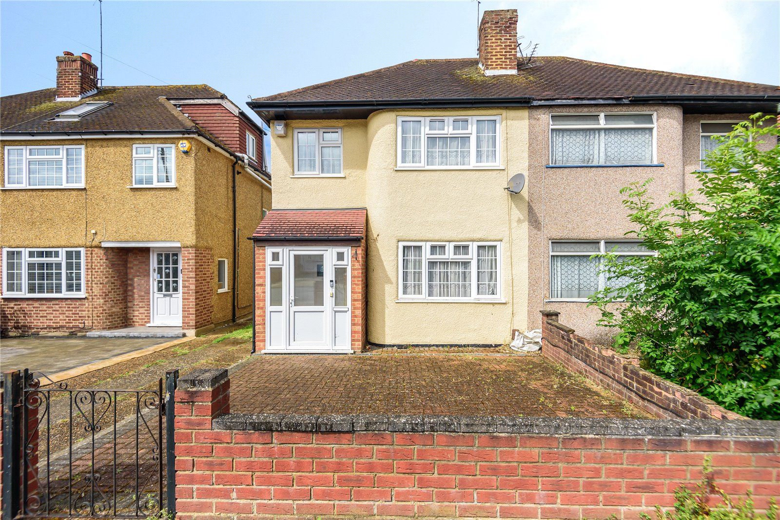3 bed semidetached house for sale in Parkfield Crescent, Ruislip