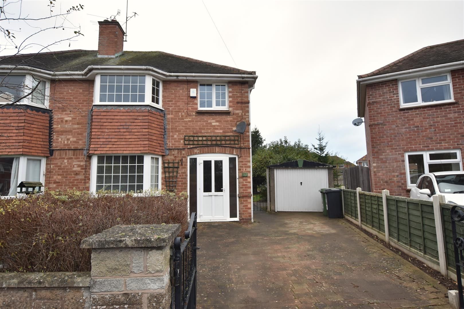 3 bed semidetached house for sale in Blenheim Road, St. John's