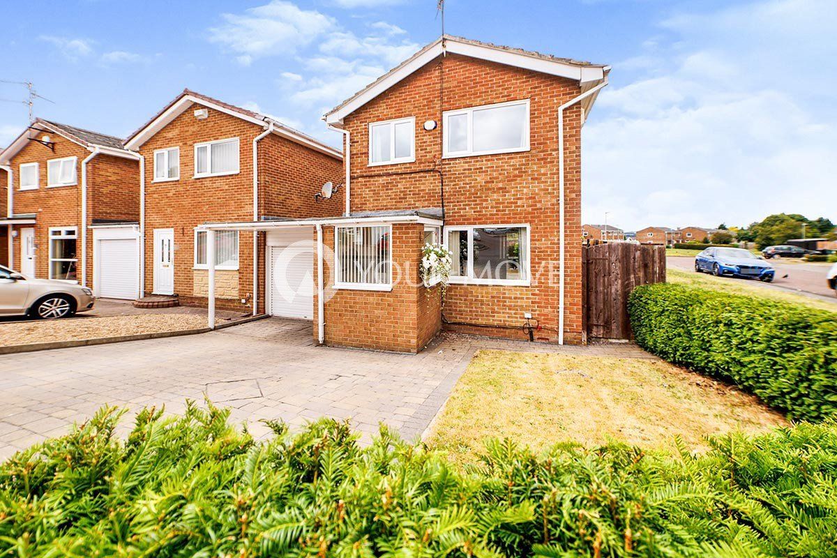 3 bed detached house for sale in Shaftoe Close, Crawcrook Ryton, Tyne