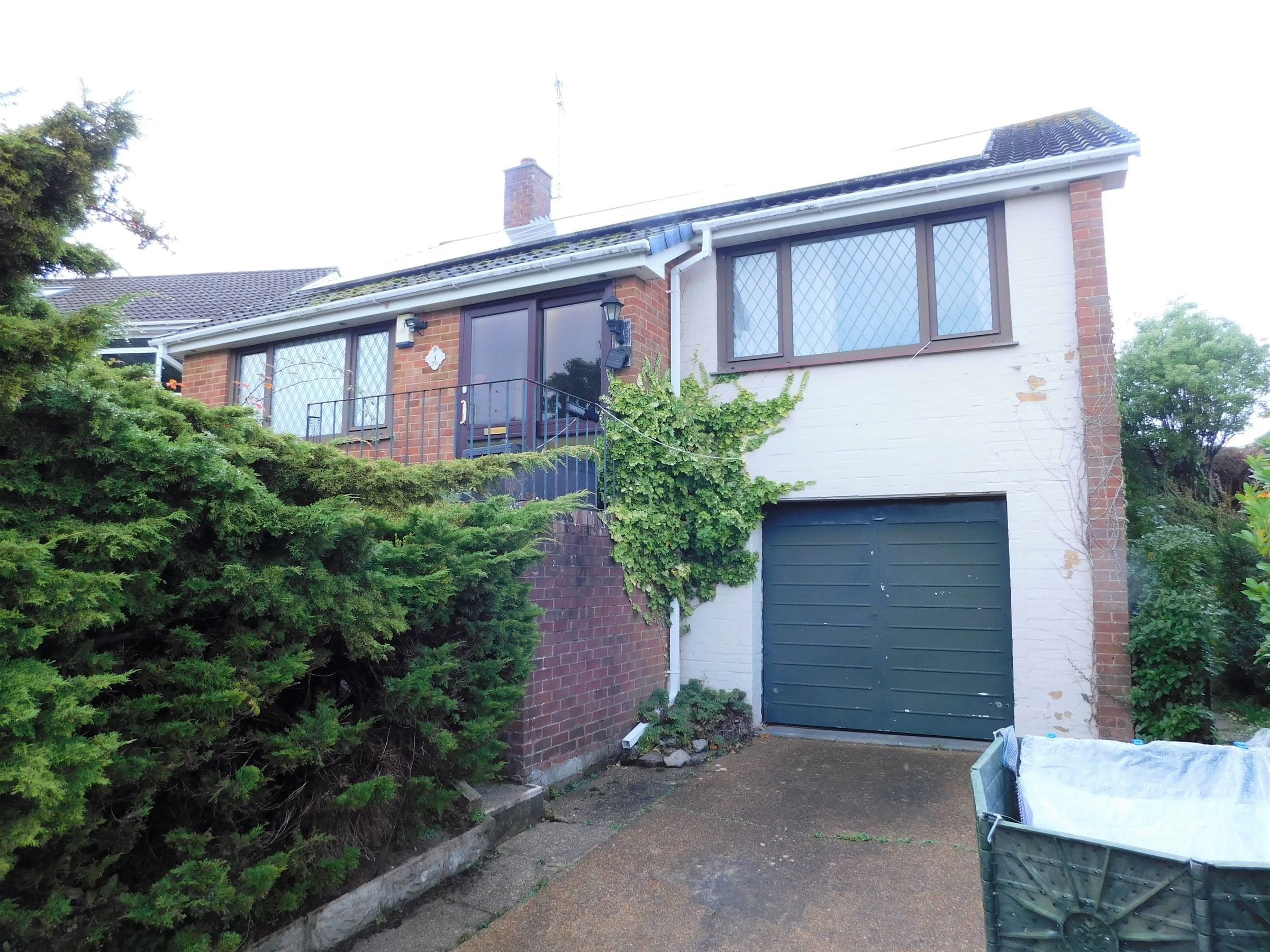 3 bed bungalow for sale in Laurel Close, Hythe SO45 Zoopla