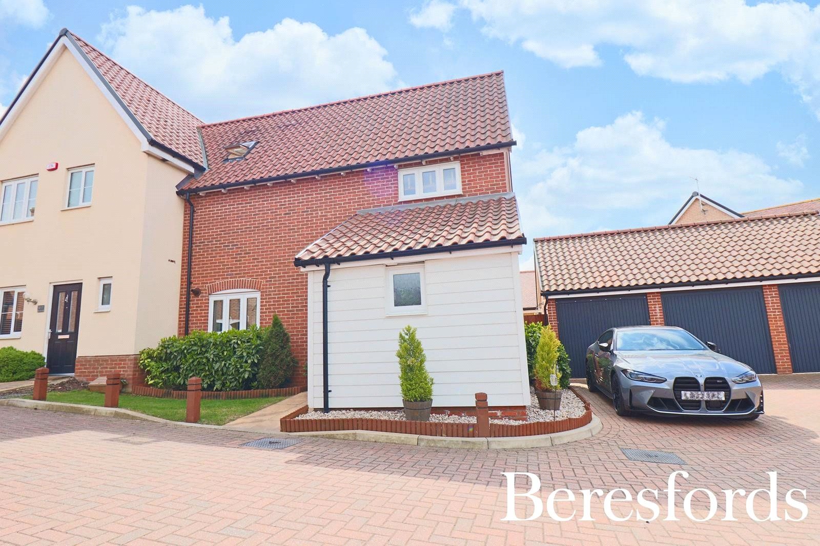 3 bed semidetached house for sale in Mill Park Drive, Braintree CM7