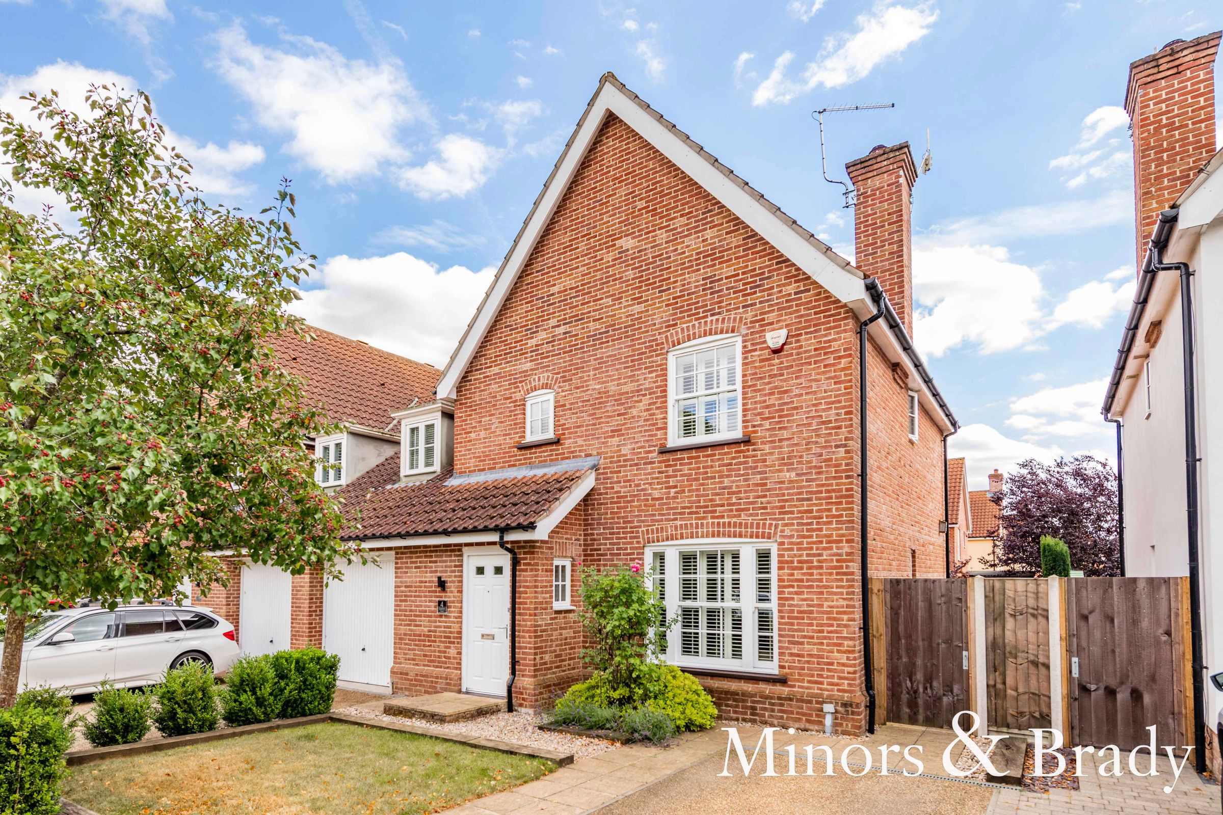 4 bed semidetached house for sale in Copeman Road, Little Plumstead