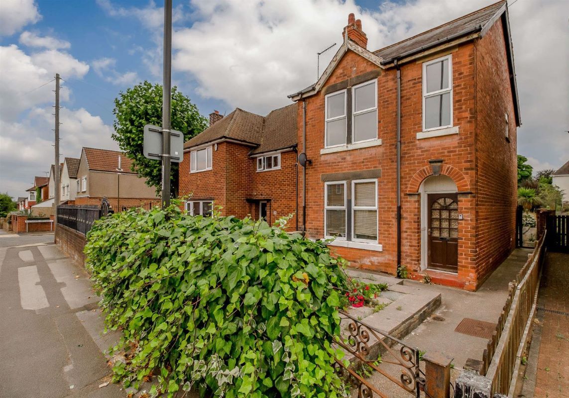 2 bed detached house for sale in 157 Boythorpe Road, Chesterfield