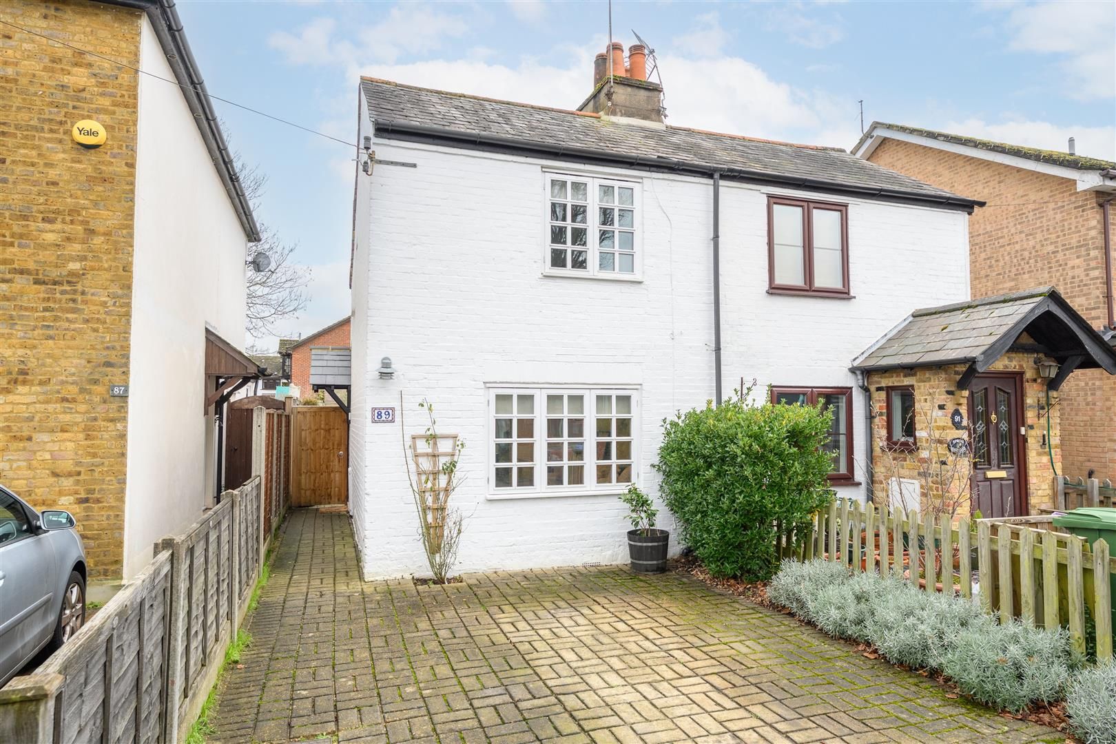 2 bed semidetached house for sale in Green Lane, Hersham, WaltonOn
