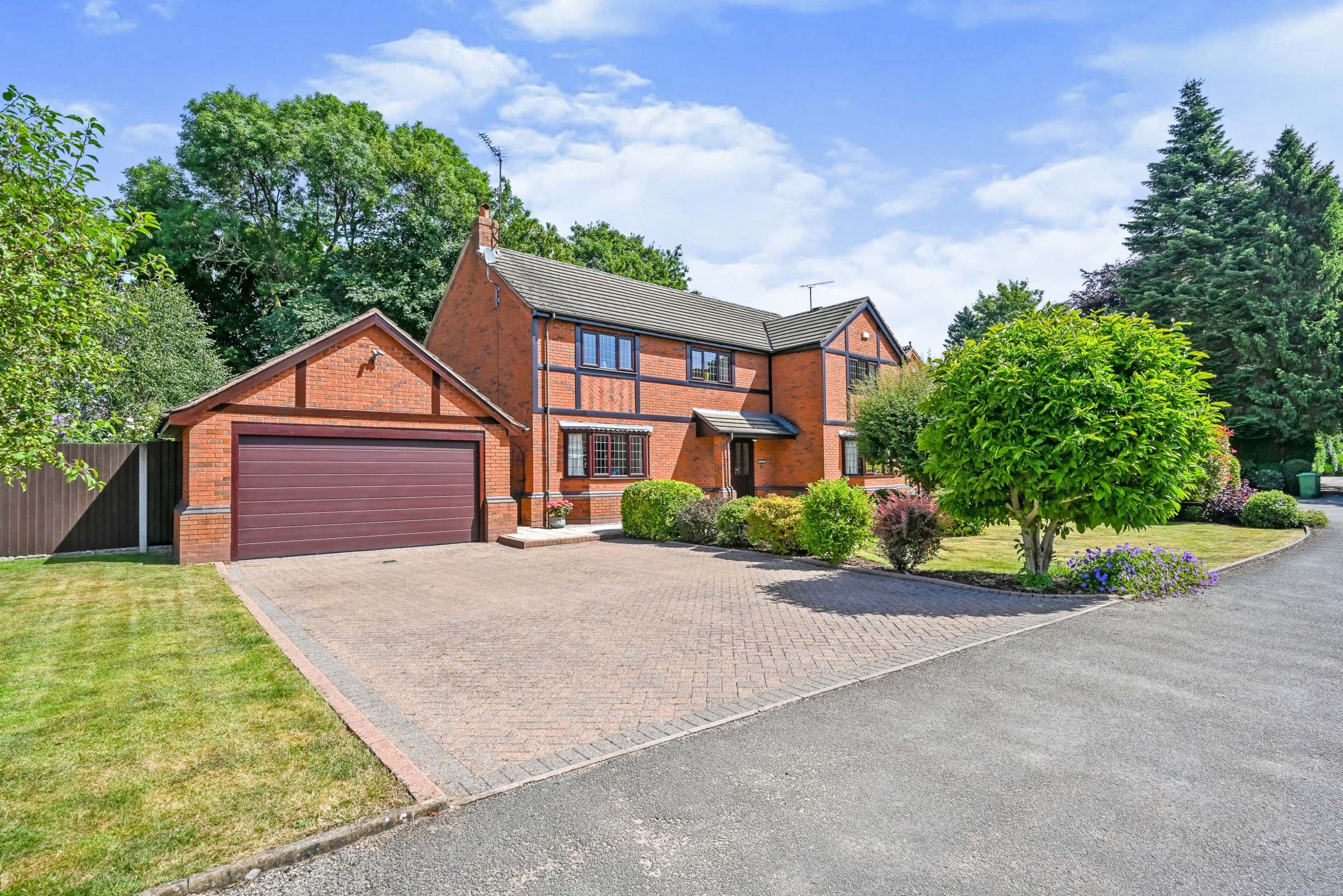 5 bed detached house for sale in Oaklands Drive, Stafford, Oaklands