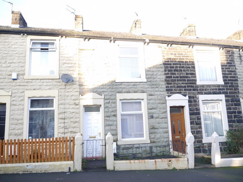 3 bed property for sale in Shuttleworth Street, Rishton, Blackburn BB1