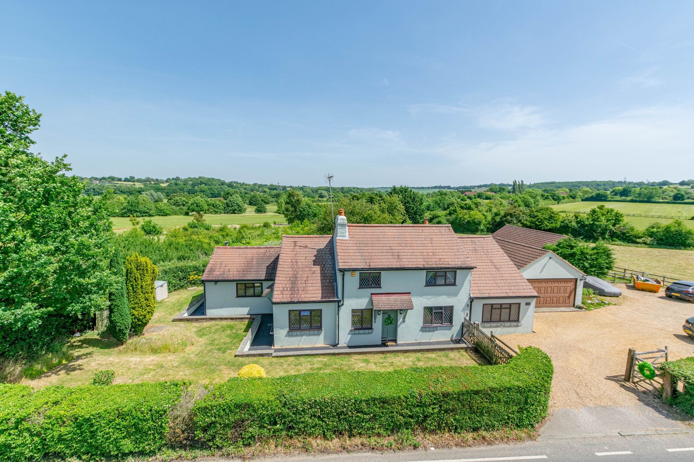 6 bed detached house for sale in Middle Street, Nazeing, Essex EN9 Zoopla