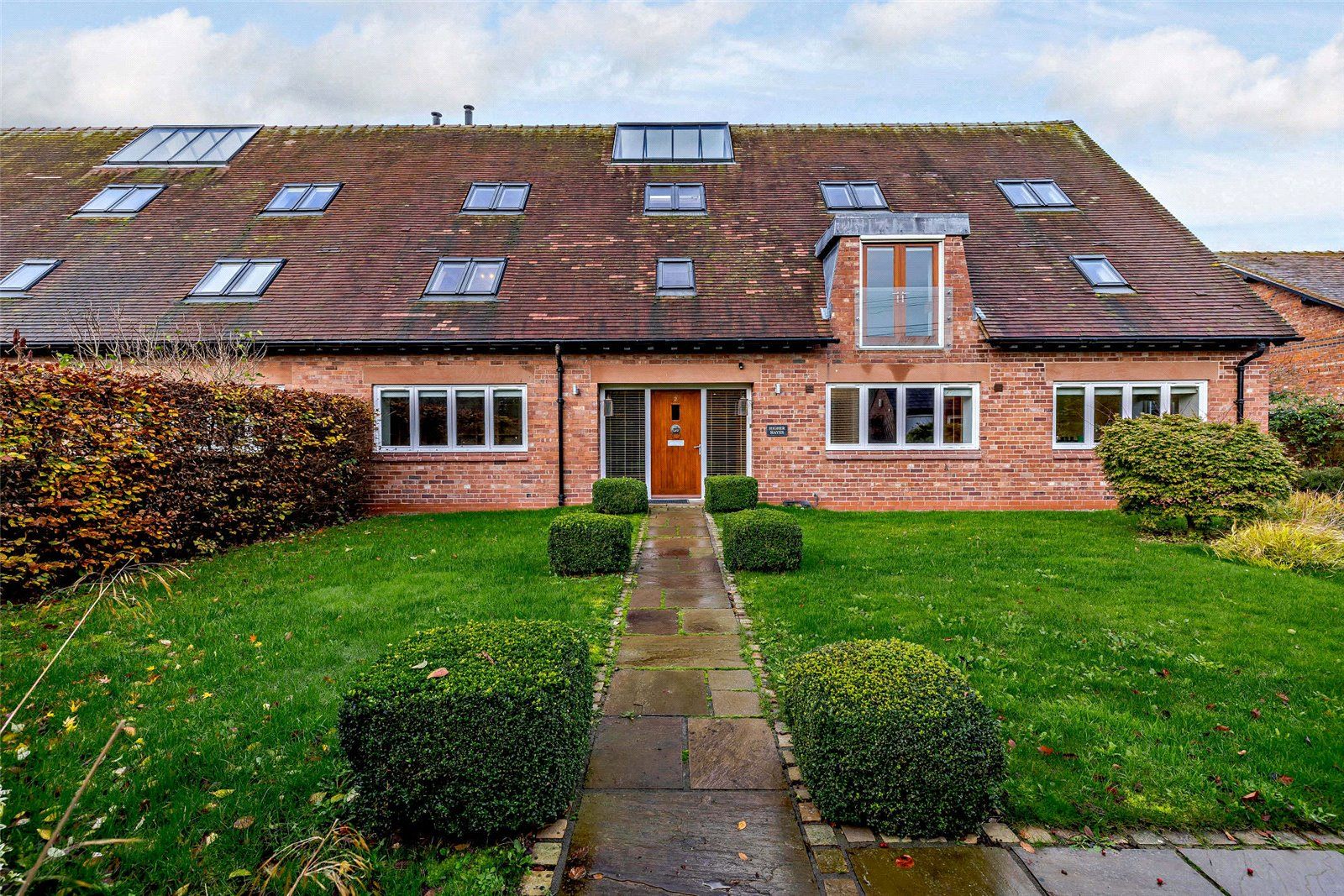 6 bed semidetached house to rent in Yew Tree Court, The Green, Poulton