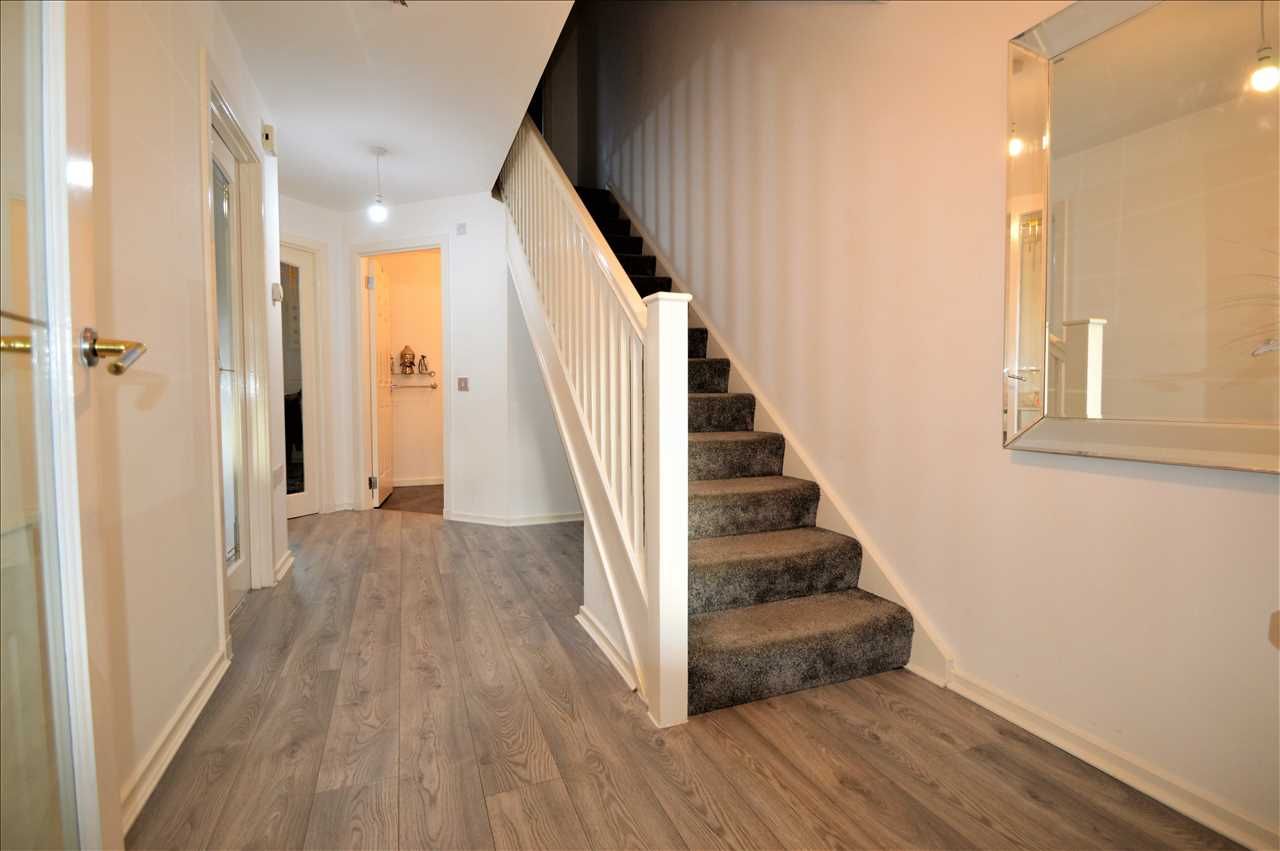 3 bed semidetached house for sale in Wallace Wynd, Kirkmuirhill, Lanark ML11 Zoopla