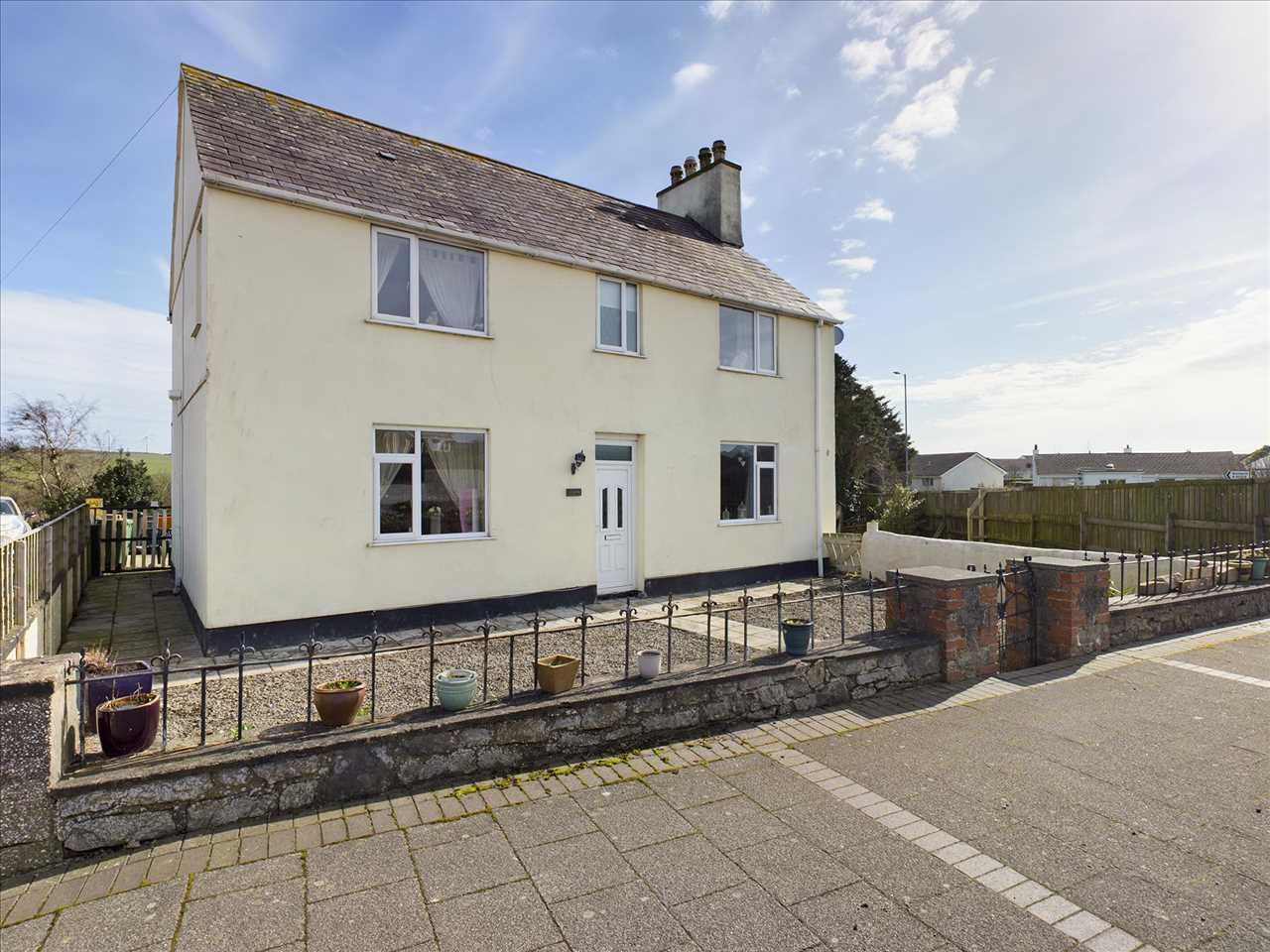 4 bed detached house for sale in Cemaes Bay LL67 Zoopla