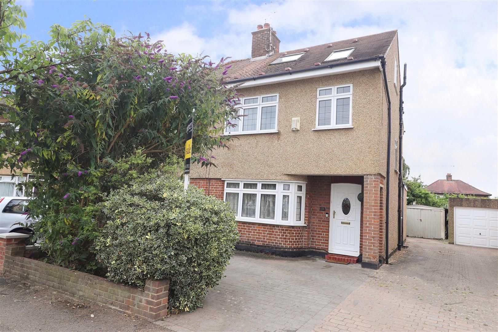 4 bed semidetached house for sale in Glebe Avenue, Ickenham UB10 Zoopla