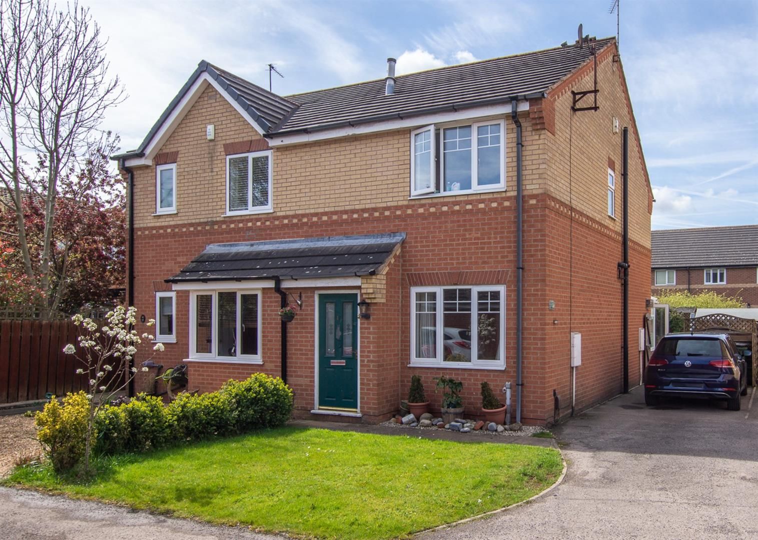 2 bed semidetached house to rent in Morehall Close, Clifton Moor, York