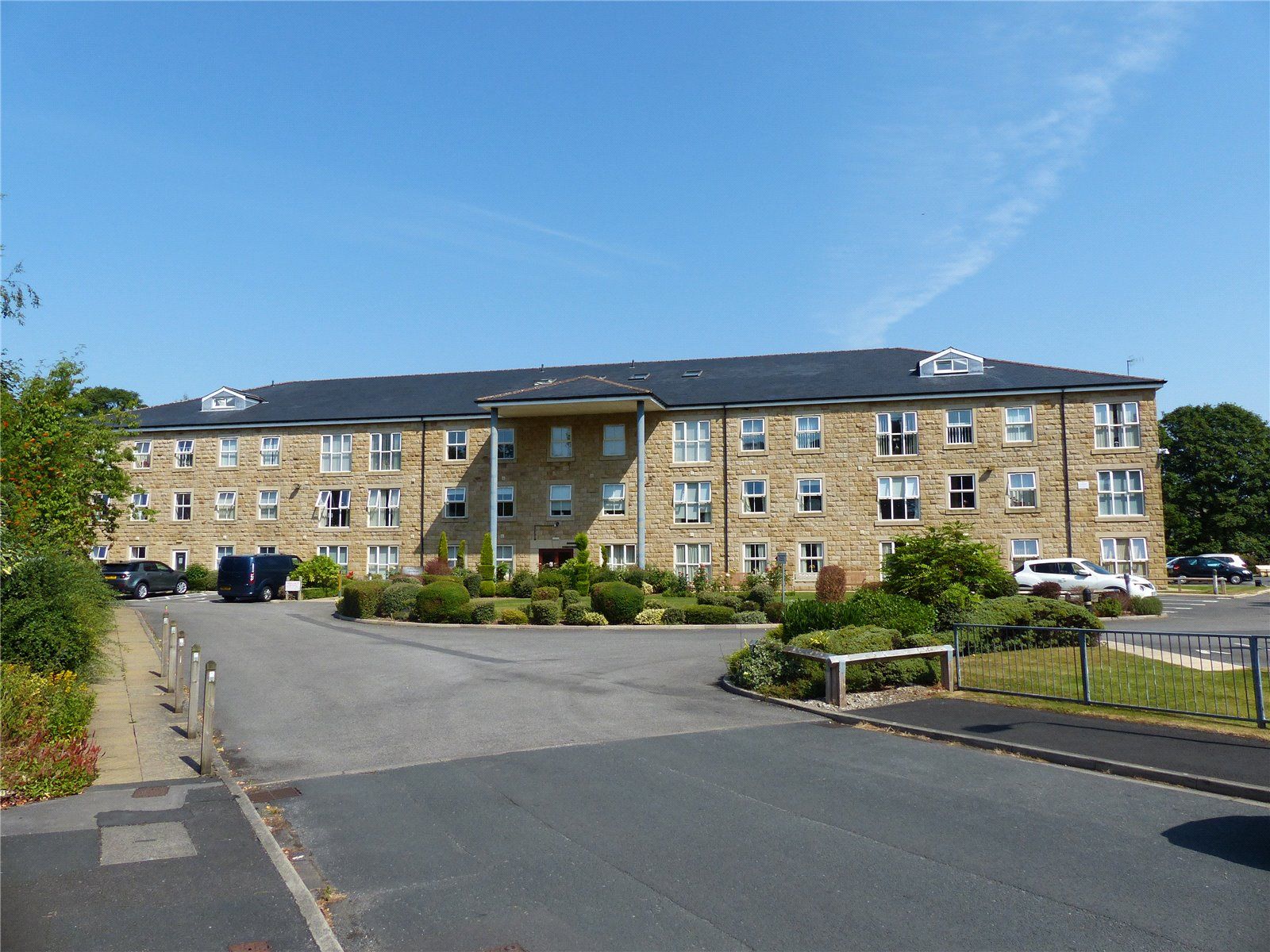 2 bed flat for sale in Cornmill Walk, SuttonInCraven, Keighley, North