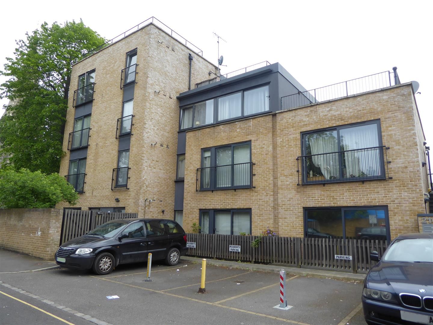 1 bed flat for sale in Bath Road, Hounslow TW4 Zoopla