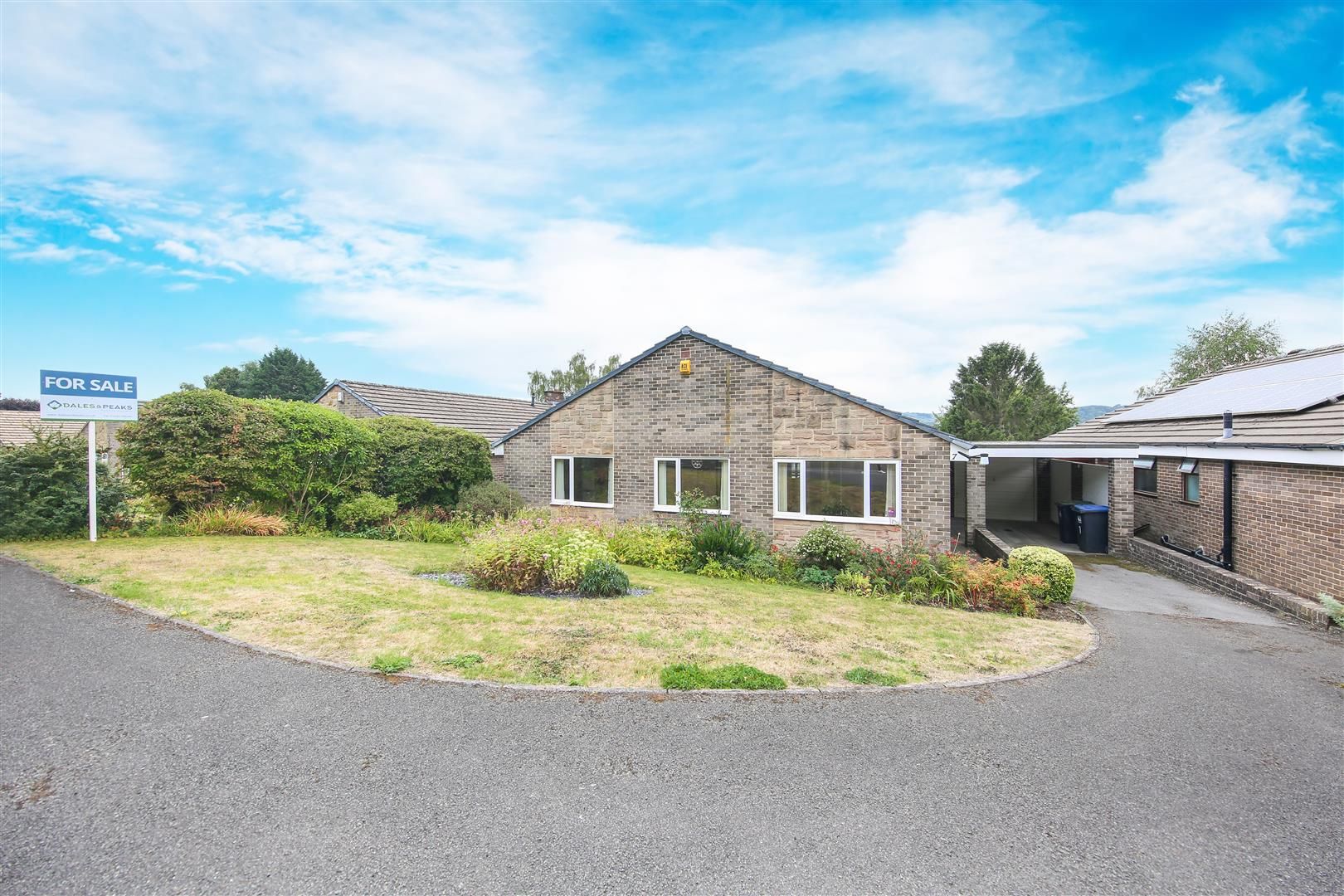 3 bed detached bungalow for sale in 7 Hall Rise, Darley Dale, Matlock